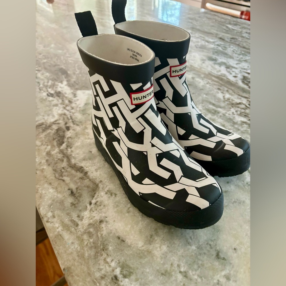 Girls HUNTER rain boots ☔️